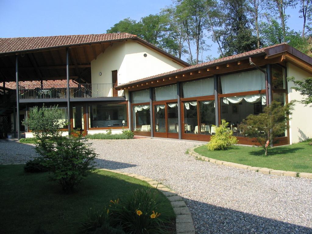Albergo Giardino Sannazzaro de' Burgondi Exterior foto