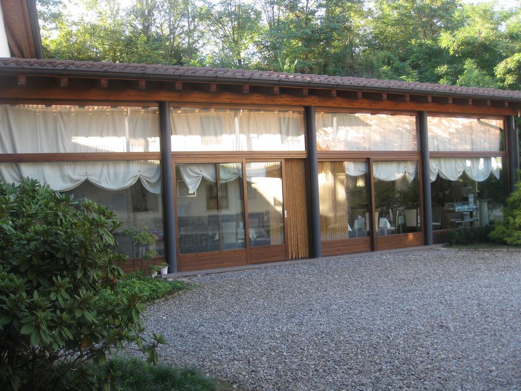 Albergo Giardino Sannazzaro de' Burgondi Exterior foto